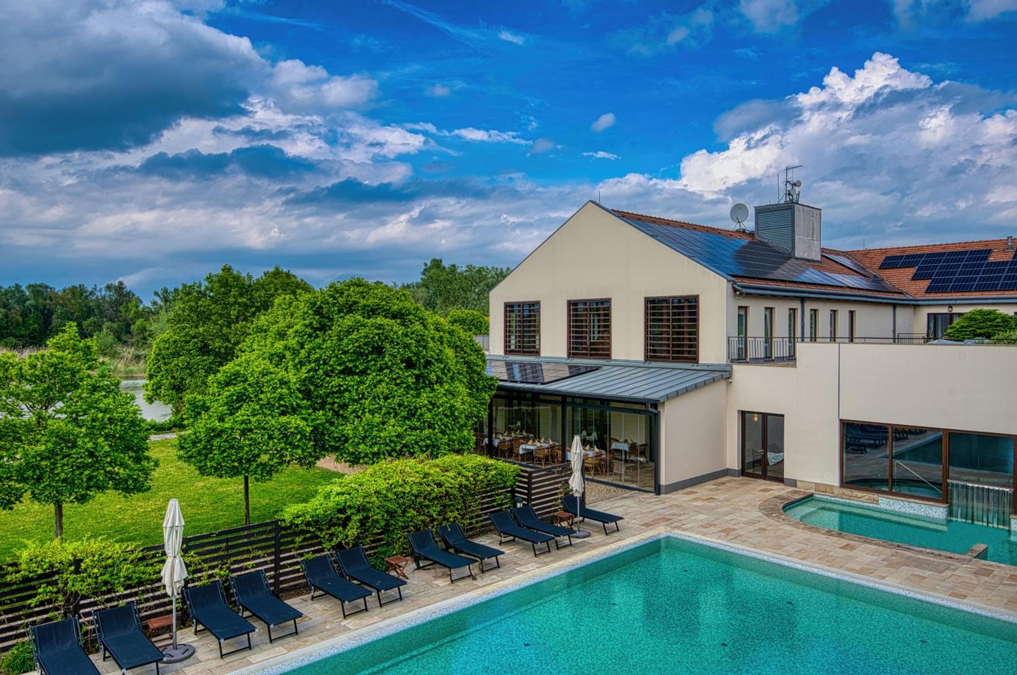 Tisza Balneum Hotel Tiszafüred Zewnętrze zdjęcie