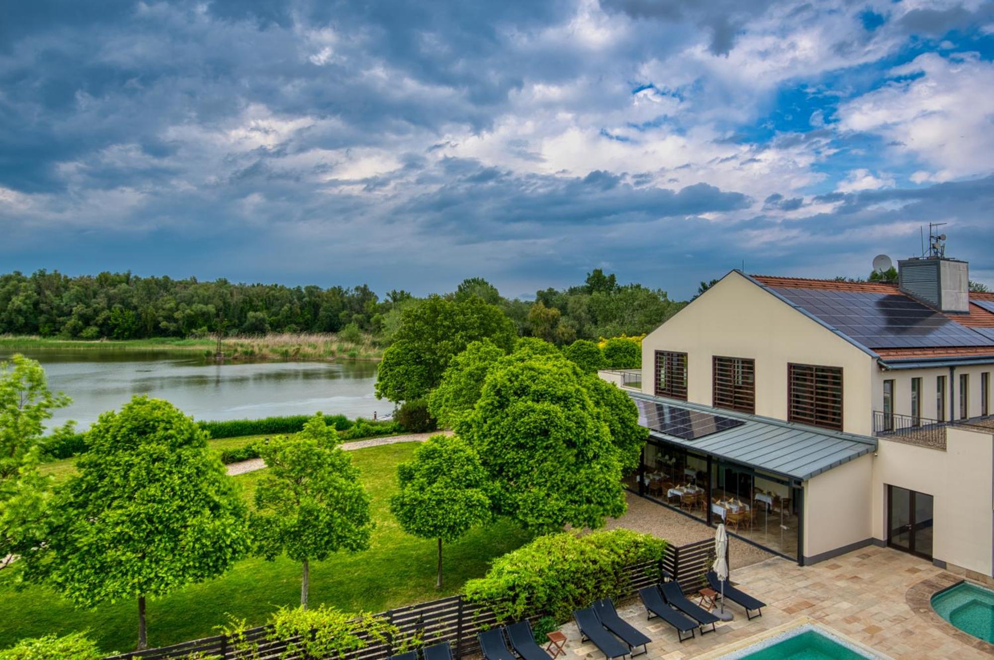 Tisza Balneum Hotel Tiszafüred Zewnętrze zdjęcie